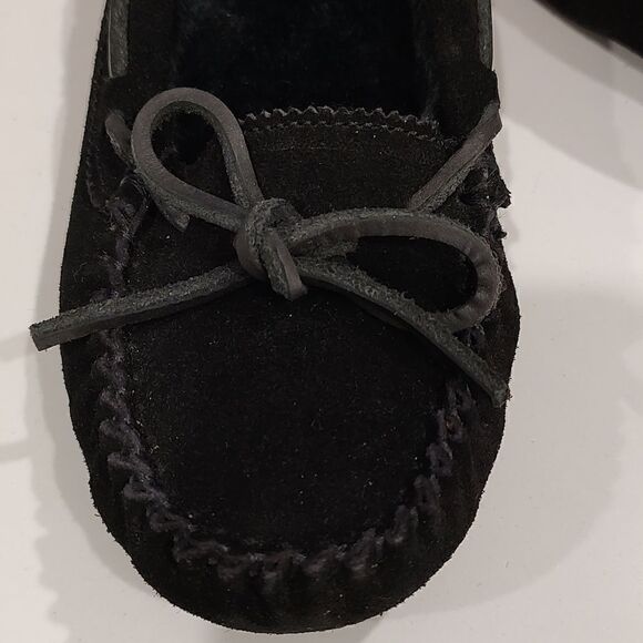 Clark's Black Leather Suede Faux Fur Lined Moccasin Shoe Size 6M - Picture 7 of 8